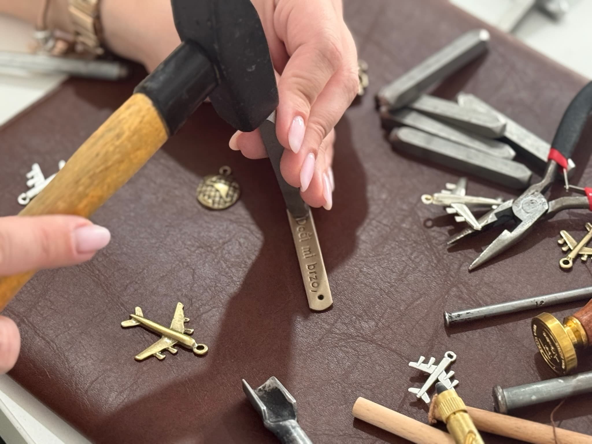 Alat Za Izradu Novčanika